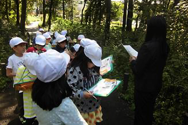 平成29年10月18日(水)さちが丘小学校３年生の児童が授業の中でみなまき探検を行いました